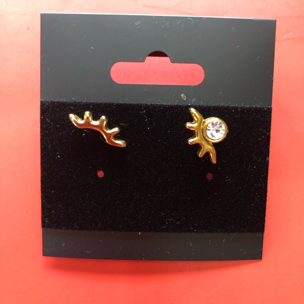 Cute earrings, gold plated pair
